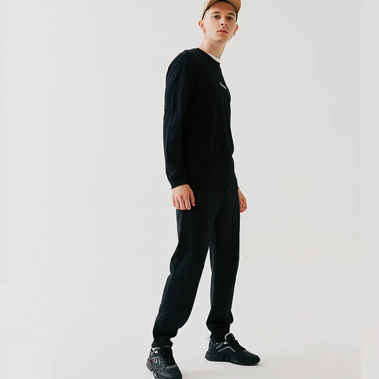 Champion Straight Long Sleeved T Shirt Unisex Black-4