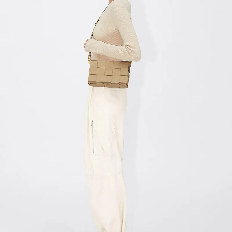 Bottega Veneta CASSETTE Cow Leather Tofu Bag Camera Bag Crossbody Bag Shoulder Bag Unisex Beige-4