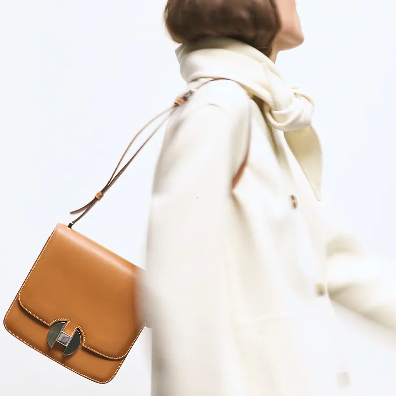 HERMES 2002 Calfskin Shoulder Bag Crossbody Bag Small Size Women's Brown-5
