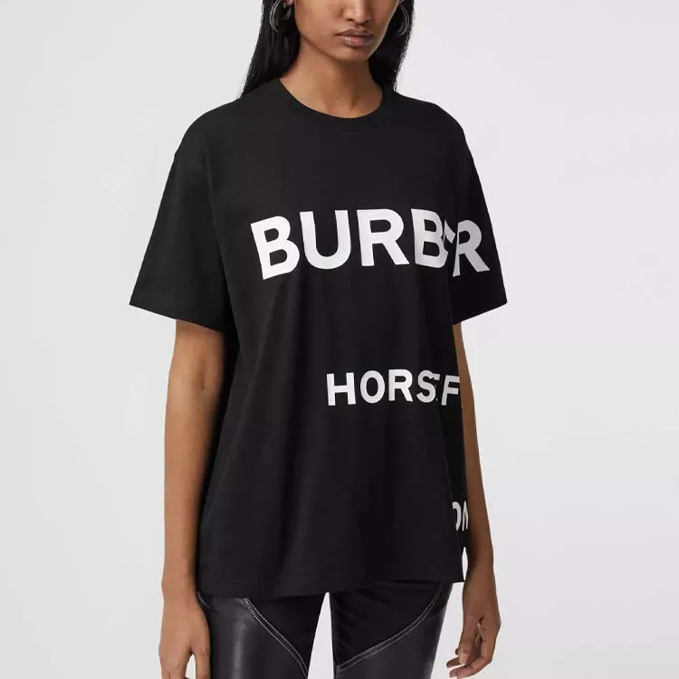 Burberry Women'ss Horseferry Print Cotton Oversized T Shirt Black/White-6