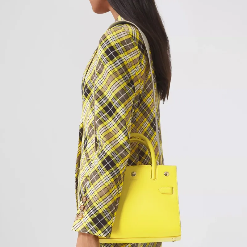 Burberry Title Handbags-4