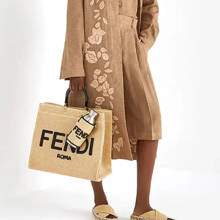 FENDI Sunshine Woven Straw Tote Bag Shopping Bag Handbag Large Size Women's Beige Yellow-5