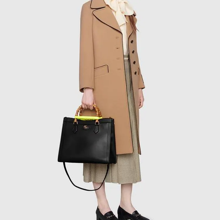 GUCCI Diana Handbags-9