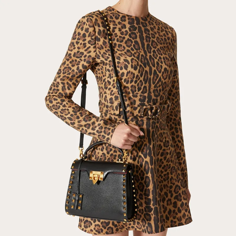 Valentino Rockstud Alcove Grained Calfskin Shoulder Bag Crossbody Bag Handbag Women's Black-5