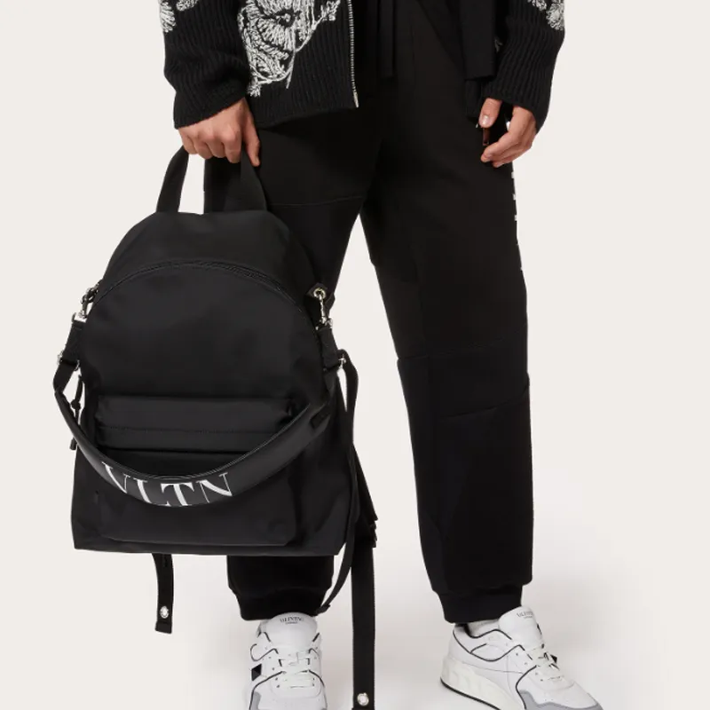 Valentino VLTN Cow Leather Crossbody Bag Backpack Large Size Men's Black-5