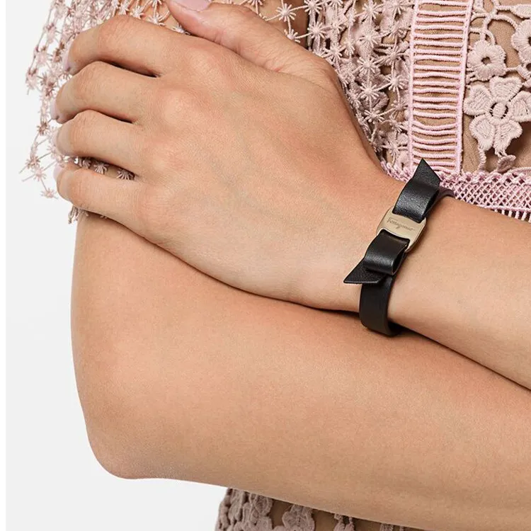 Ferragamo Vara Bow Braceleet-1
