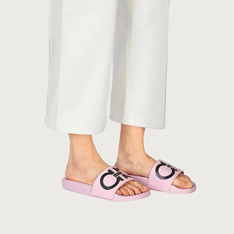 FERRAGAMO Gancini print Pool Slides-5