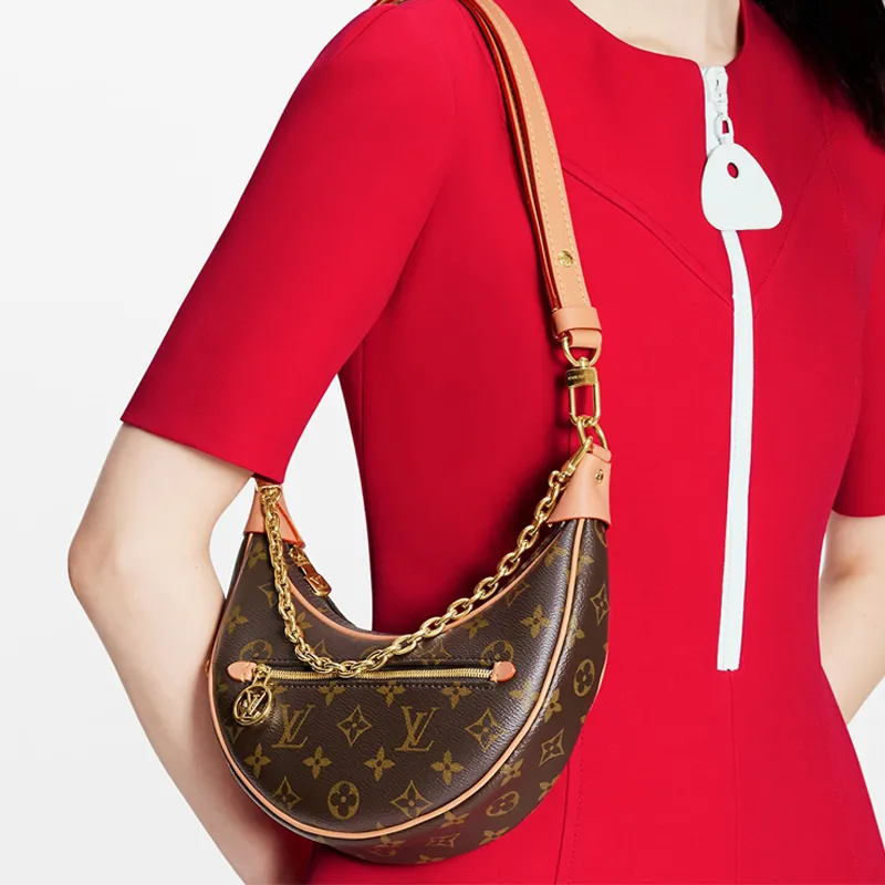 LOUIS VUITTON M24846 Loop-7