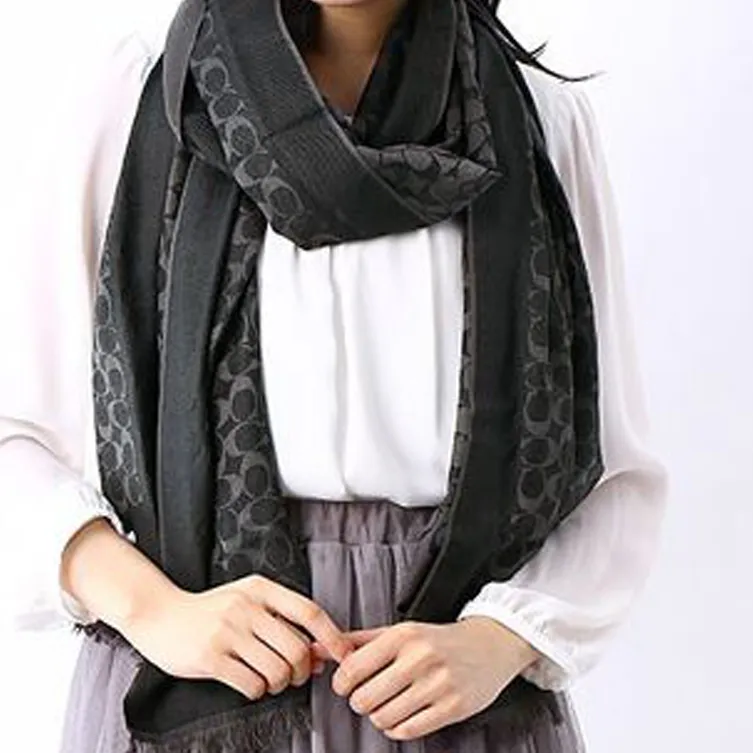 COACH Shawls Unisex-4