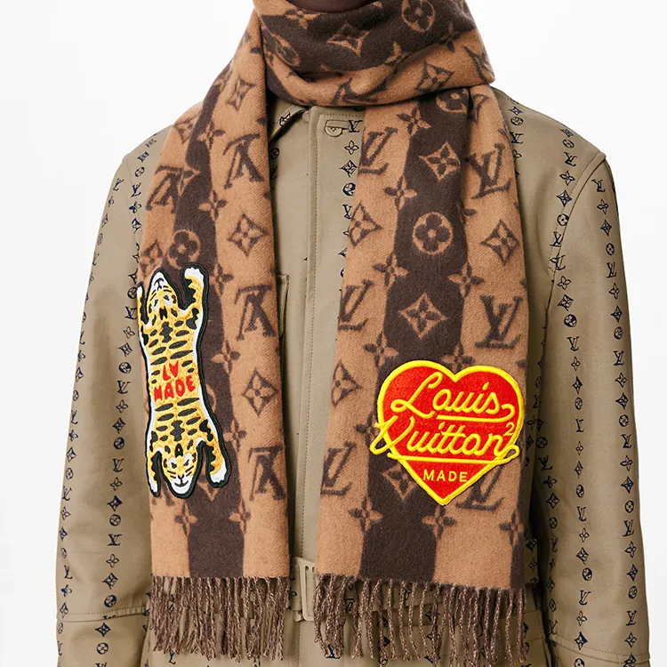 LOUIS VUITTON Scarves Unisex Brown-2