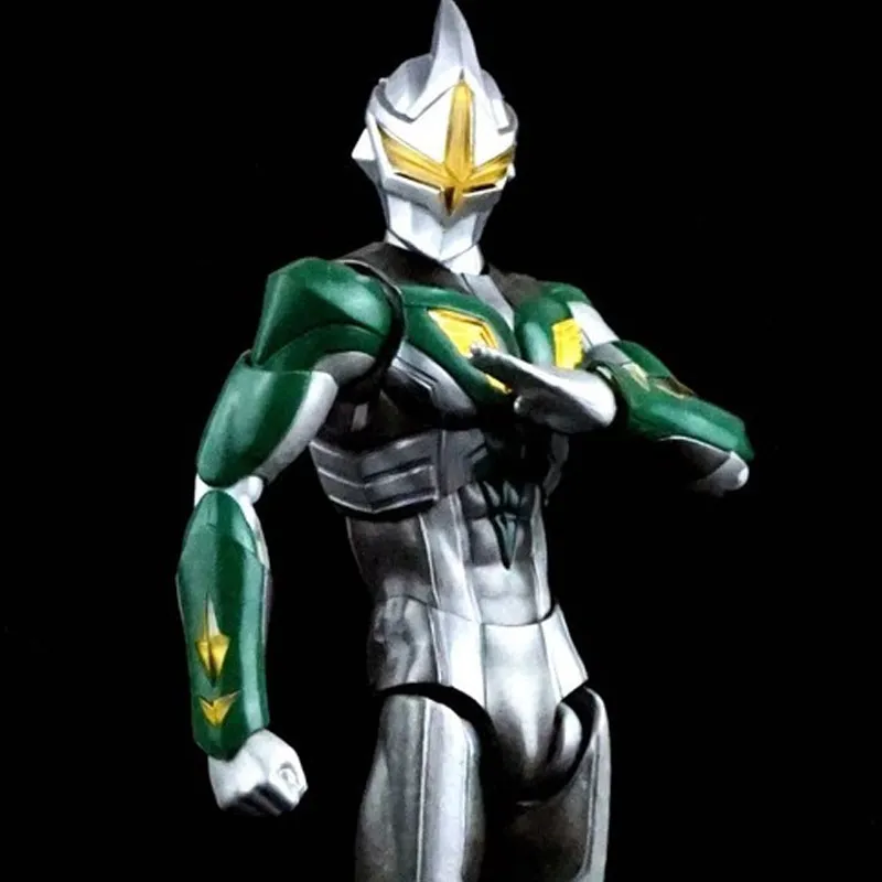 BANDAI Ultraman Characters Ultra Act Ultraman, Mirror Knight 16cm Action Figures-1