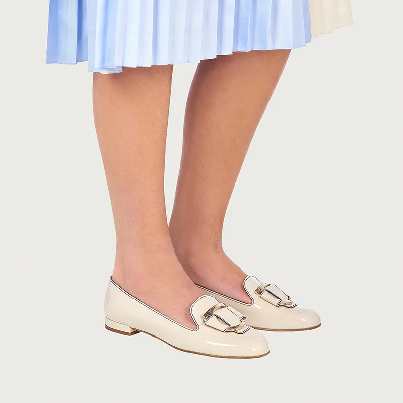 FERRAGAMO GANCINI Loafers Women's White-5