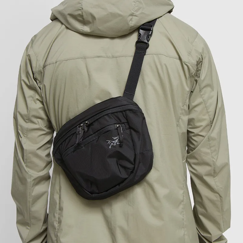 Arcteryx 2.5L Crossbody Outdoor Bag Nylon Fabric Black Men's-3