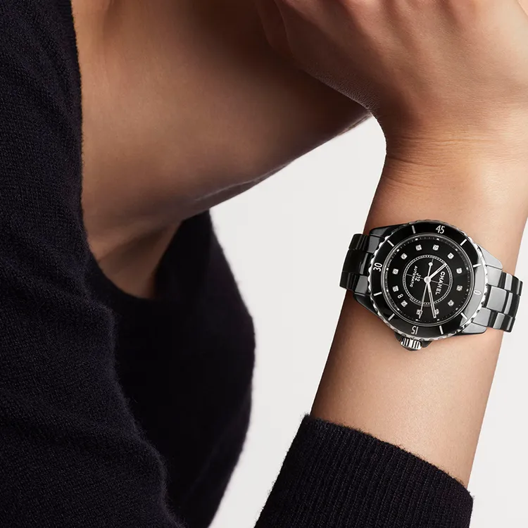 CHANEL 2006 Pre owned J12 39mm-3