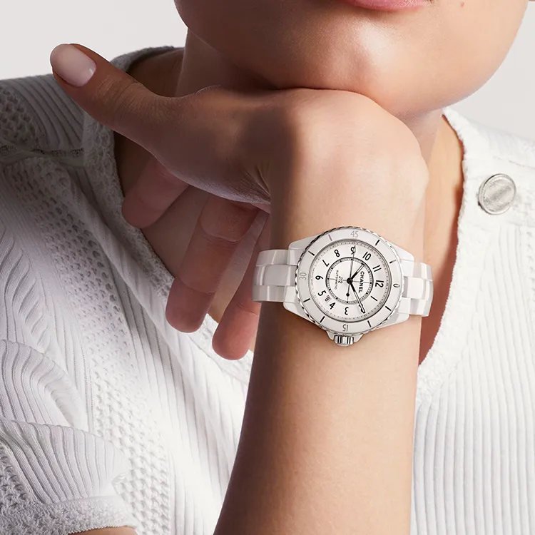 CHANEL J12 Automatic H5700-2