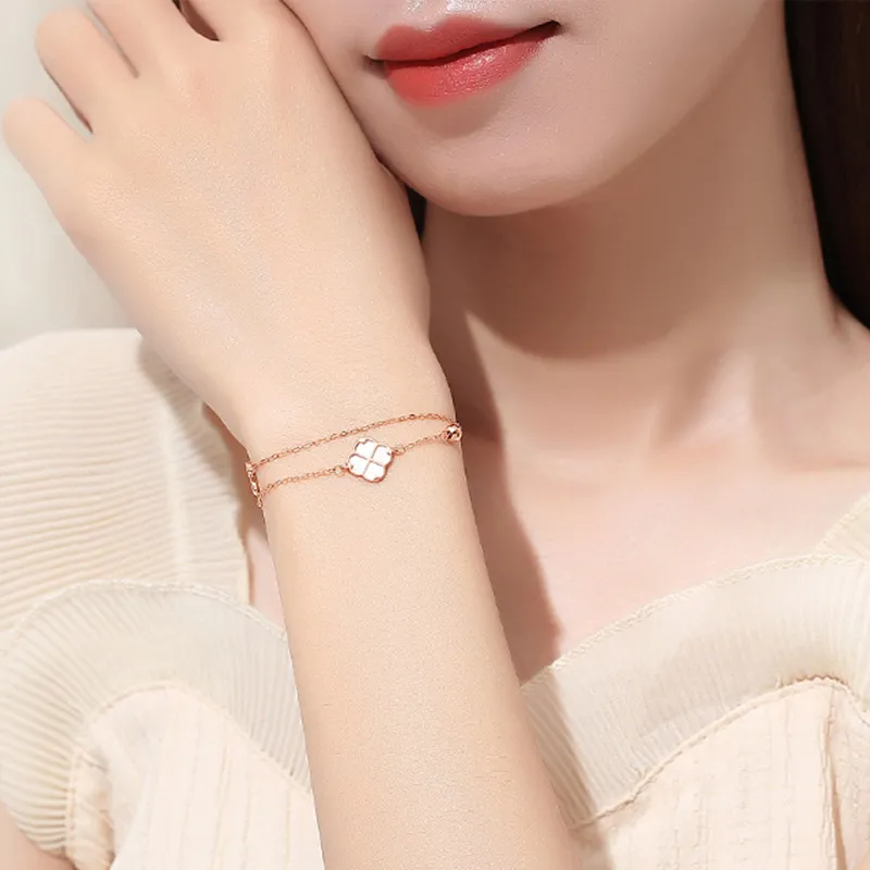 Van Cleef & Arpels 2010s Pre owned 18K Yellow Gold Sweet Alhambra Bracelet-2