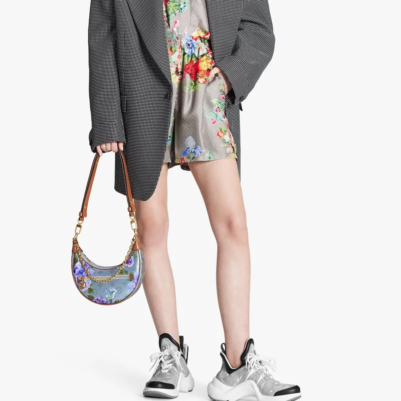 LOUIS VUITTON Loop Bag Floral Pattern Blue-7
