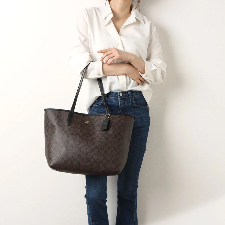 AUTHENTIC COACH- Leather City Zip deals Tote