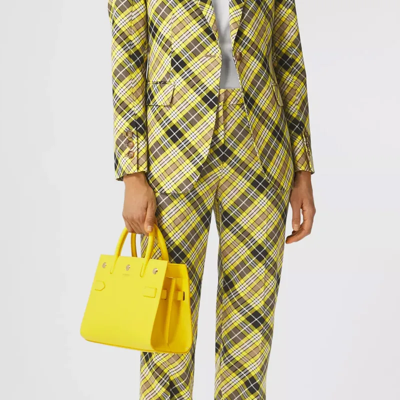 Burberry Title Handbags-5