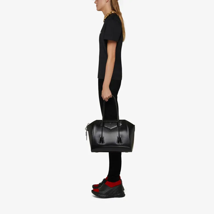 Givenchy Logo Print T shirt-3