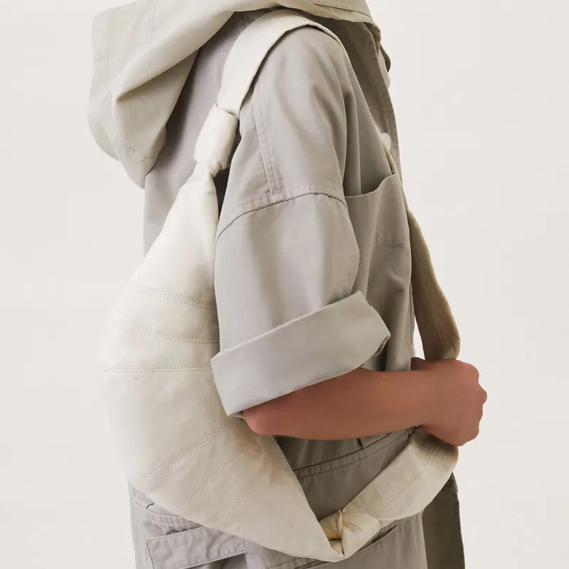 Lemaire Linen Croissant Bag Dumpling Bag Shoulder Bag Crossbody Bag Small Size Unisex Milk White-4