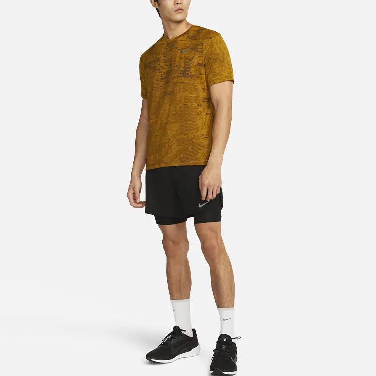 Nike T-Shirts Men Tan-2