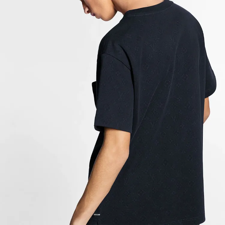 LOUIS VUITTON 1A7XRR Signature 3D Pocket Monogram T-Shirt-4
