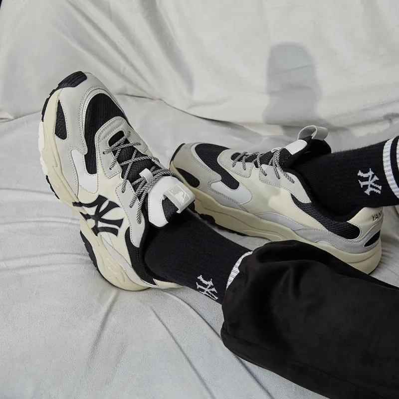 MLB Big Ball Chunky Cushioning Height Increasing Low Top Chunky Sneakers Unisex Black-4