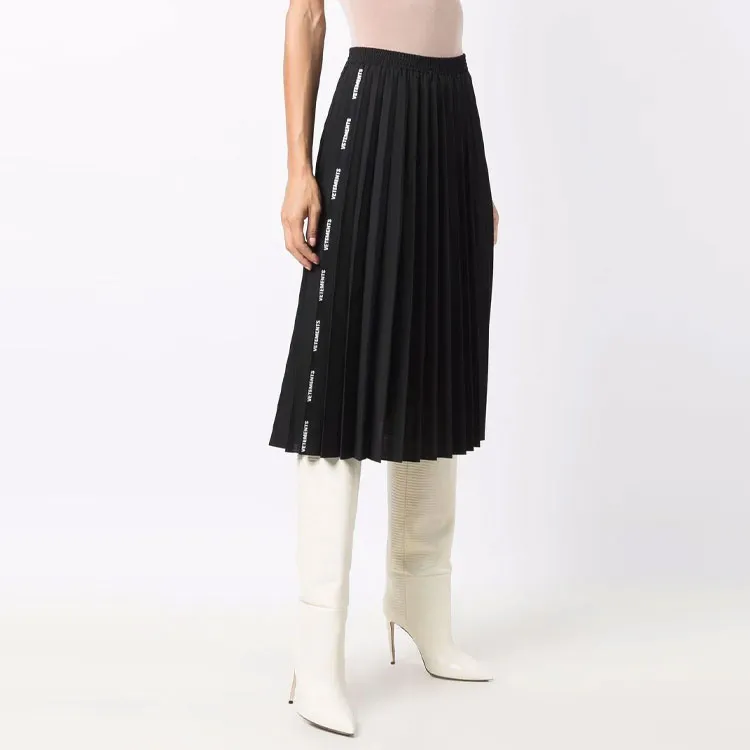 Vetements Plissee Logo Skirt 'Black'-3