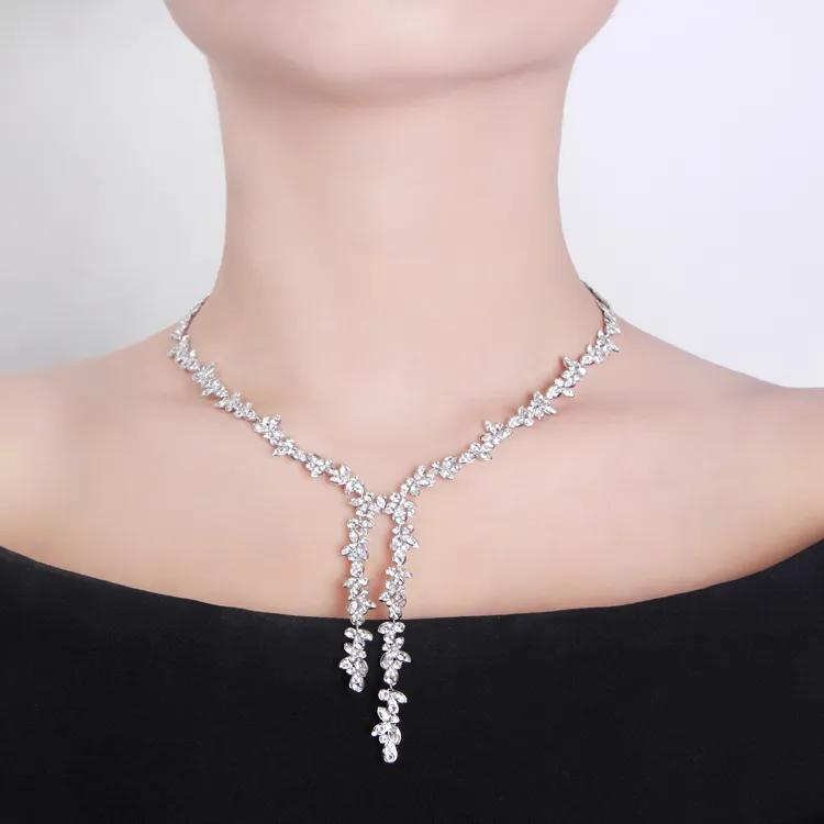 Swarovski Diapason Waterfall All around Necklaces Women's White Gold-2