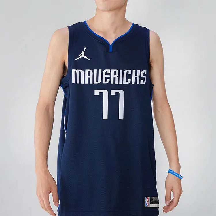 Nike Nba Luka Dončić Mavericks Statement Swingman Jersey-5