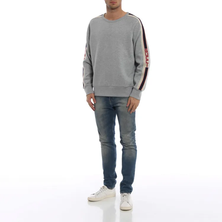 GUCCI Logo Crewneck Sweatshirt-3