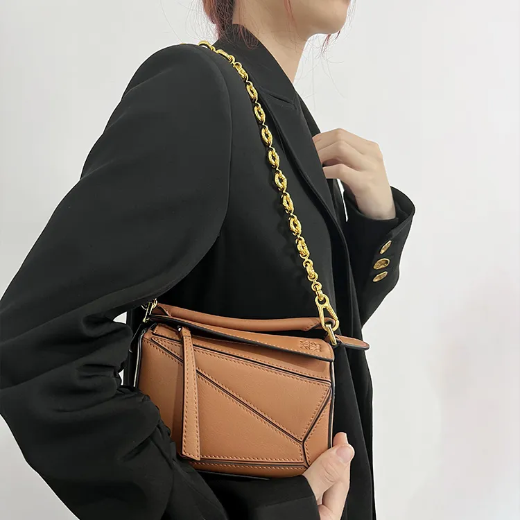 Luxury Care Artisan Workshop Metal Shoulder Bag Crossbody Bag With Shoulder Strap Women's Silver/Gold-6