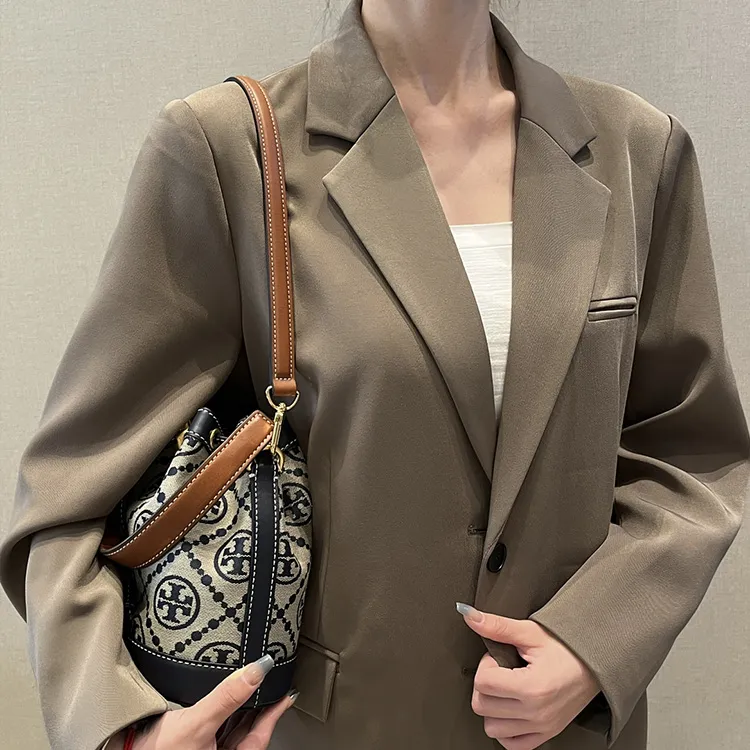 Luxury Care Artisan Workshop Microfiber Bucket Bag Shoulder Bag Shoulder Strap Bag Strap Women's Brown-2