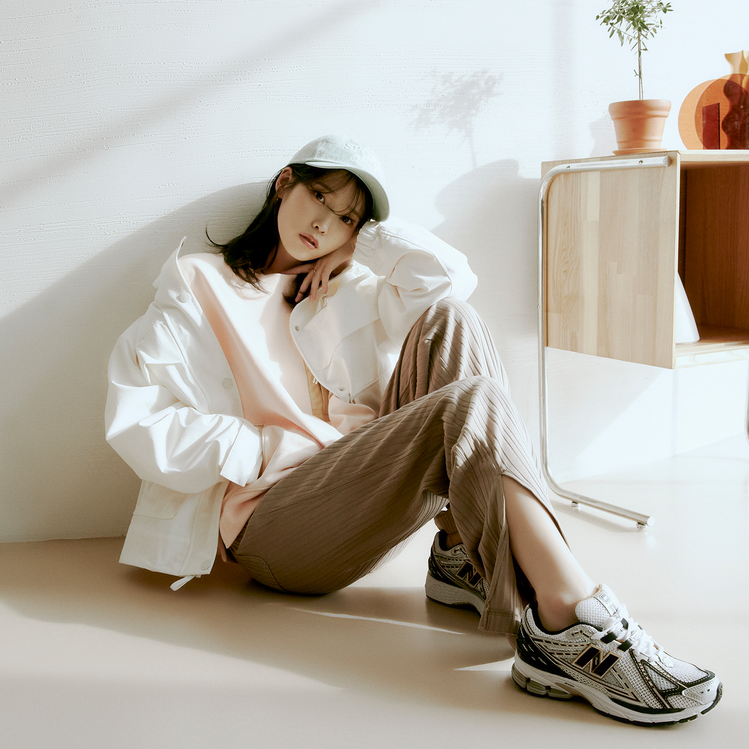 New Balance 1906R White Metallic Gold Standard (D) Classic New Balance 1906R White Metallic Gold Standard (D) Classic