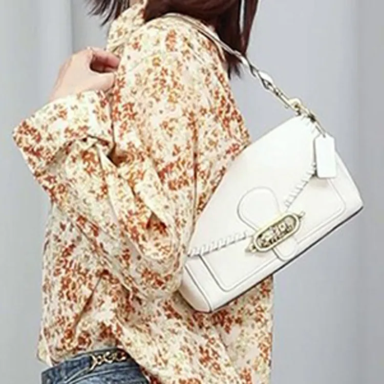 COACH Jade Leather God Of Wine Bag, Shoulder Bag, Handbag, Crossbody Bag, Shoulder Bag Women's Cream White-3