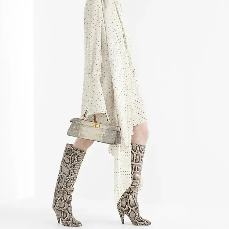 FENDI Peekaboo ISeeU Handbags-4