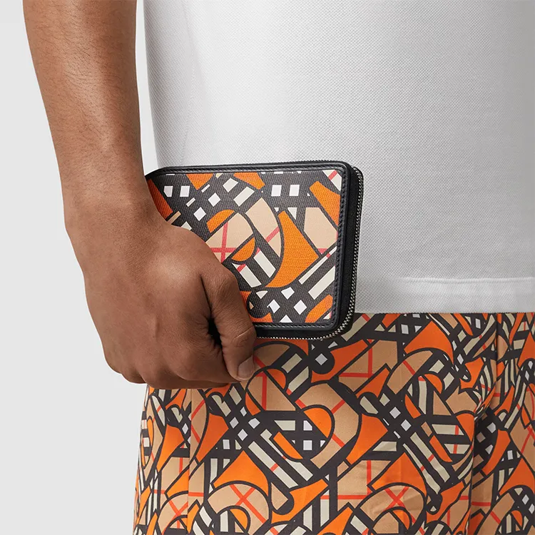 Burberry Blended With Cotton And Linen Cell Phone Case With Bib & Brace Cell Phone Pouch Men's Multicolor-7