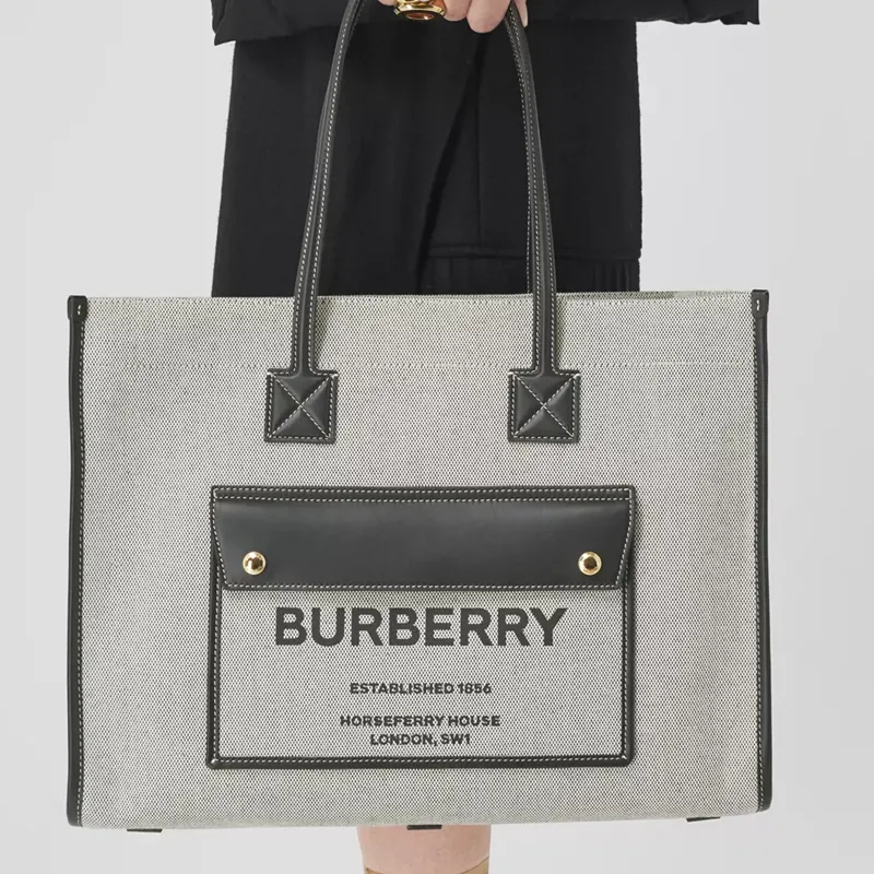 Burberry Freya Canvas With Leather Tote Bag Shopping Bag Canvas Bag One Shoulder Handbag Medium Size Women's Gray/Black-6