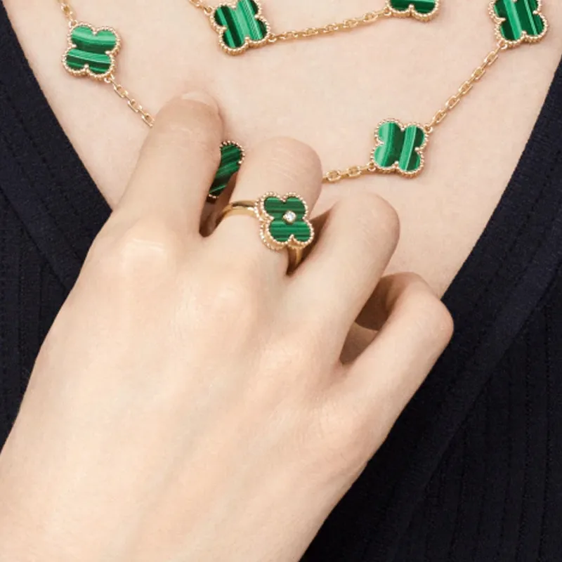 Van Cleef & Arpels 2010s Pre owned 18kt Yellow Gold Alhambra Malachite And Diamond Ring-1