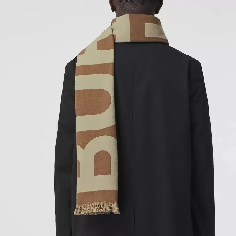 Burberry Two Toned Logo Intarsia Scarf-3