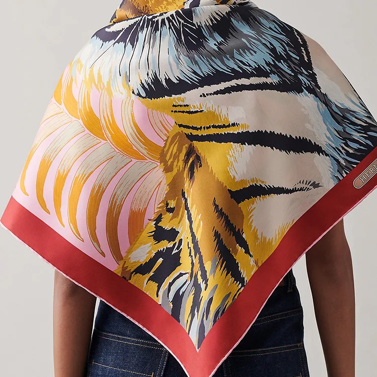 HERMES Royal Silk Scarves Women's Red-3