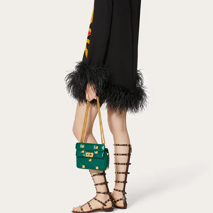 Valentino Roman Stud Shoulder Bags-5