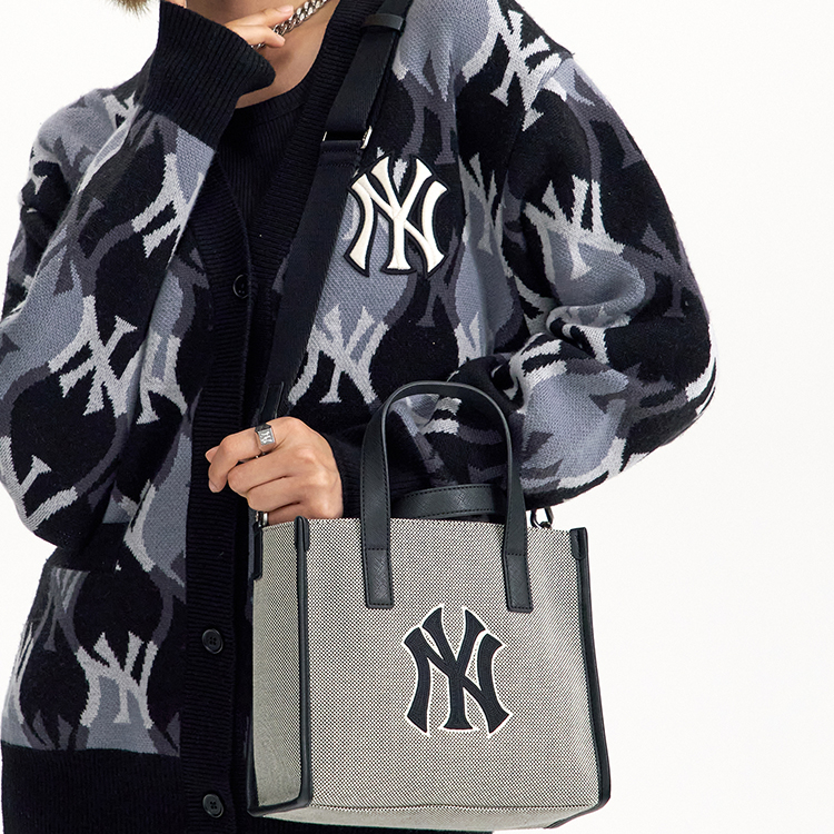 New york yankees handbags on sale