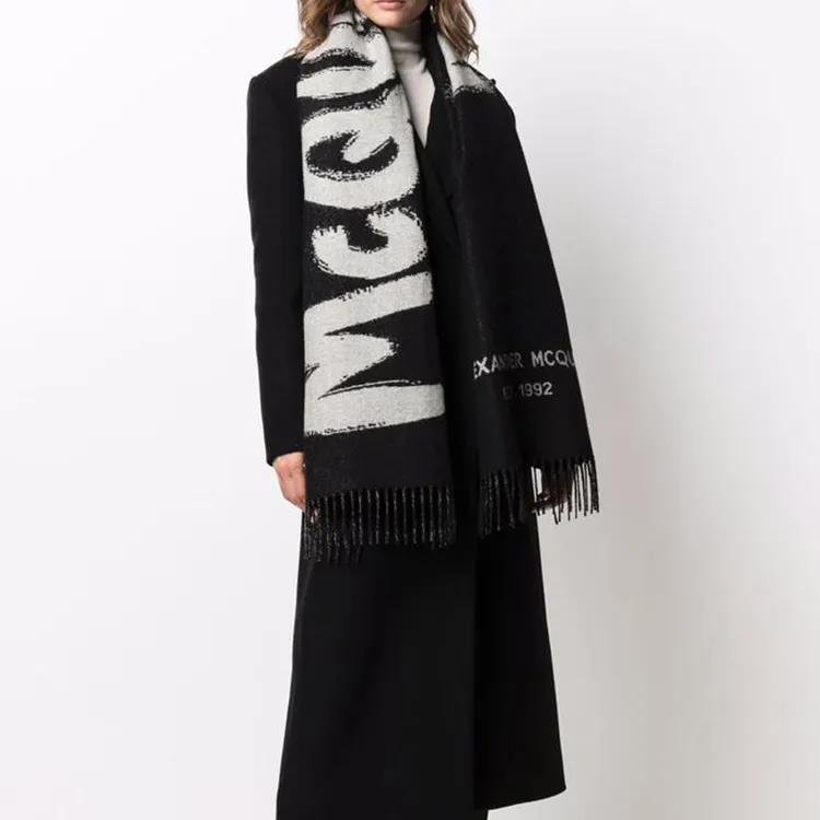 Alexander McQueen Knit Scarves Unisex Black-2