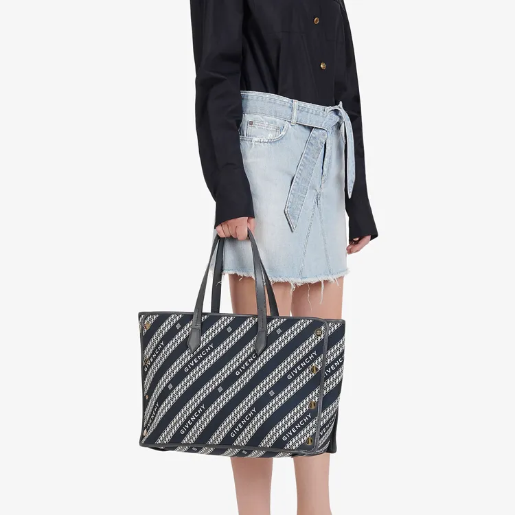 Givenchy Bond Handbags-4