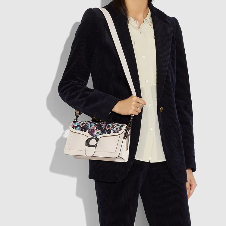 COACH Calfskin Leather Bacchus Bag Shoulder Bag Crossbody Bag One Shoulder Handbag Medium Size Women's White-4