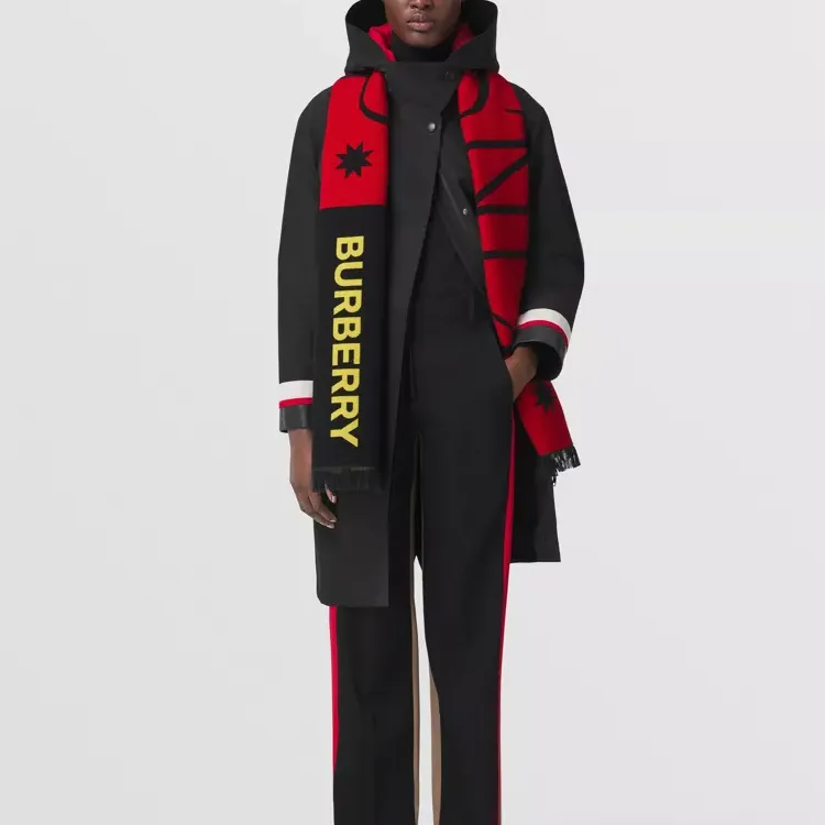 Burberry Kinship Jacquard Scarf-2
