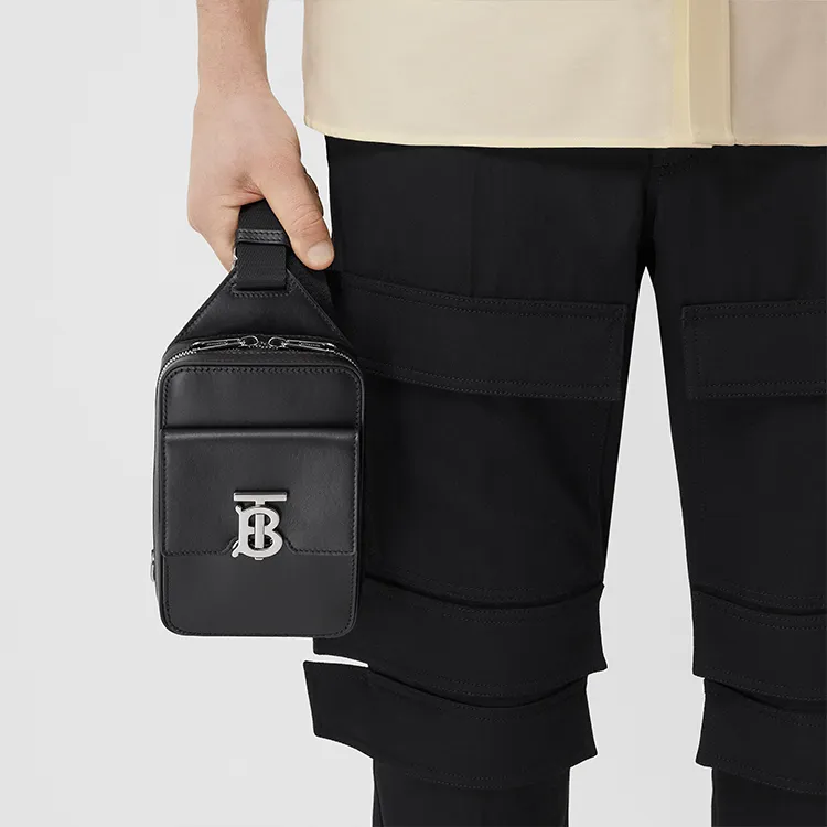 Burberry Leather Fanny Pack Sling Bag Crossbody Bag Shoulder Bag Men's Black-6