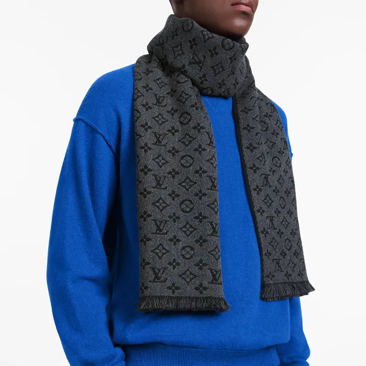 LOUIS VUITTON Monogram Classic Scarf-3